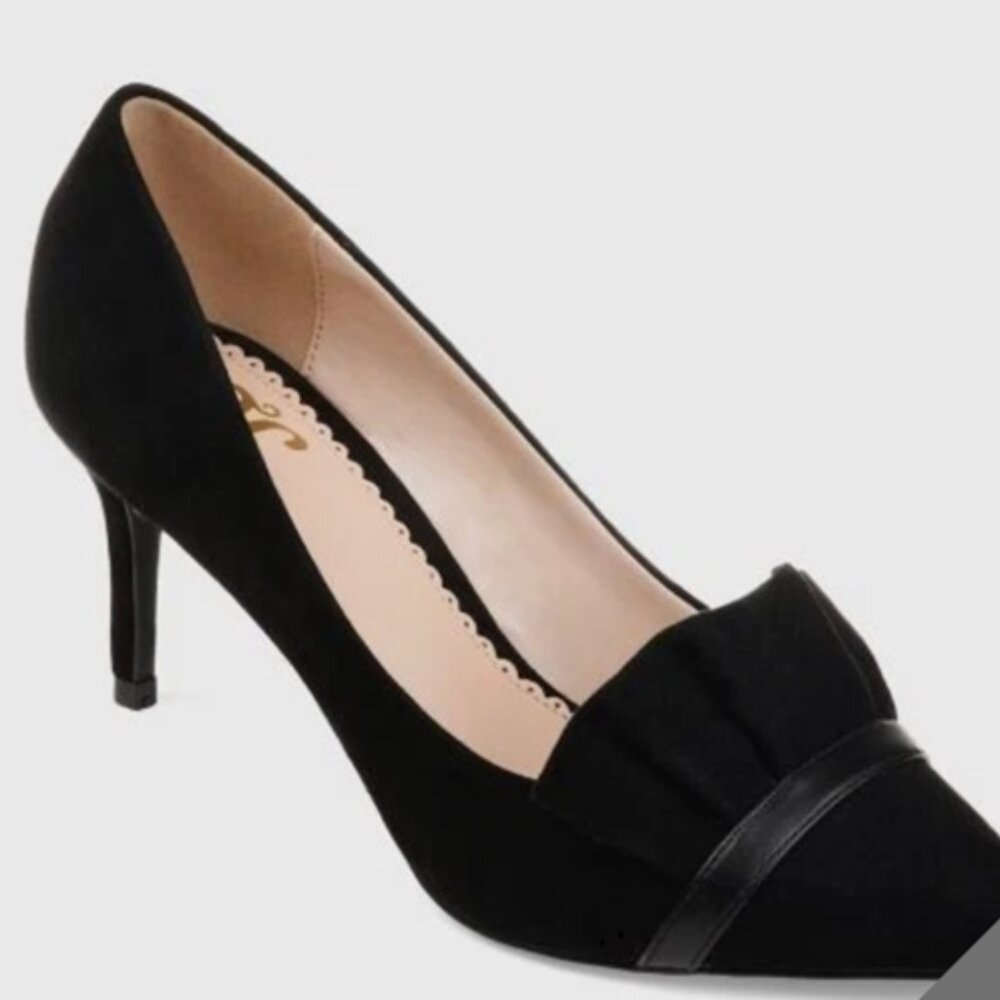 Journee Collection Marek Pump 2 3/4" heel black faux suede size US 7.5 Ruffle